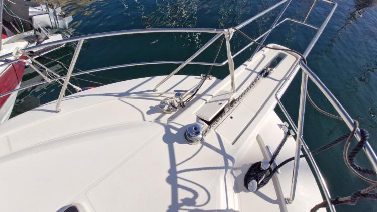 uniesse-42-my-bateau-marseille-219-68c98f6195b69063580668.jpg
