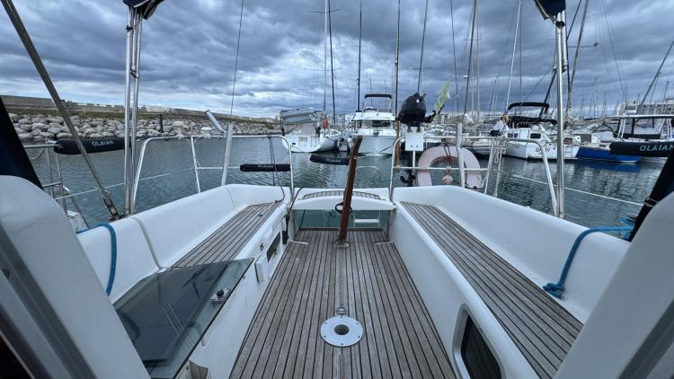 jeanneau-sun-odyssey-32-legende-my-bateau-port-camargue-32-681a057a1daa9798021992.jpg