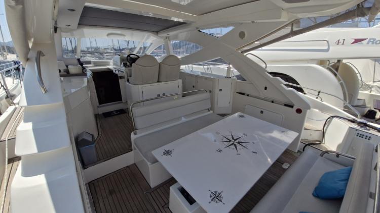 mira-44-my-bateau-bandol-88-685c376d22bb9054657545.jpg