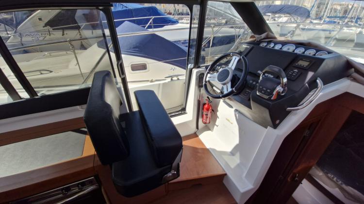 jeanneau-nc9-my-bateau-marseille-51-687ff70690a86983620893.jpg