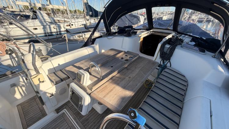dufour-455-grand-large-my-bateau-port-camargue-34-69159c04ce1d6126773754.jpg