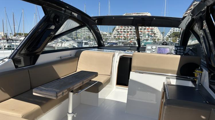 sealine-sc35-my-bateau-2-68930a6892ca7456369677.jpg