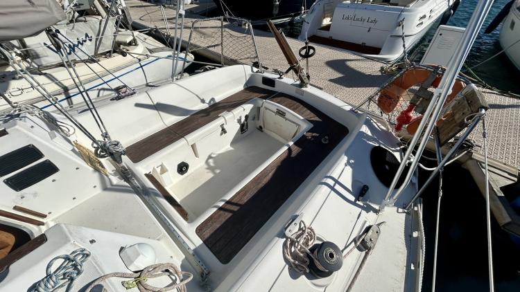 jeanneau-sun-light-30-39-690a1adb83e29970195971.jpg