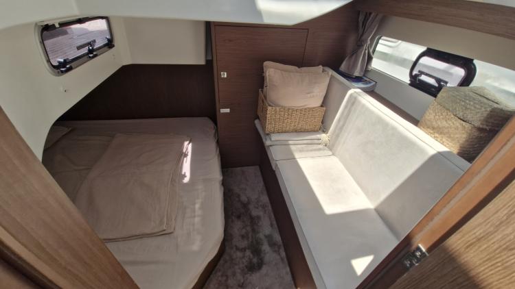 jeanneau-leader-33-my-bateau-bandol-17-687fb4ddd5667732681384.jpg