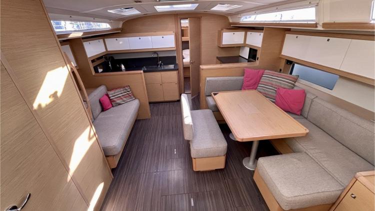 dufour-470-my-bateau-13-682f4d2b0bc16198265615.jpg