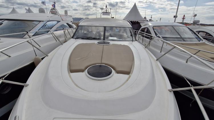 princess-v42-my-bateau-bandol-9-67dc246e5b4e0356337294.jpg