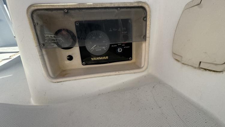 jeanneau-sun-odyssey-32-i-my-bateau-port-camargue-33-68b6e2cac5e24100331804.jpg