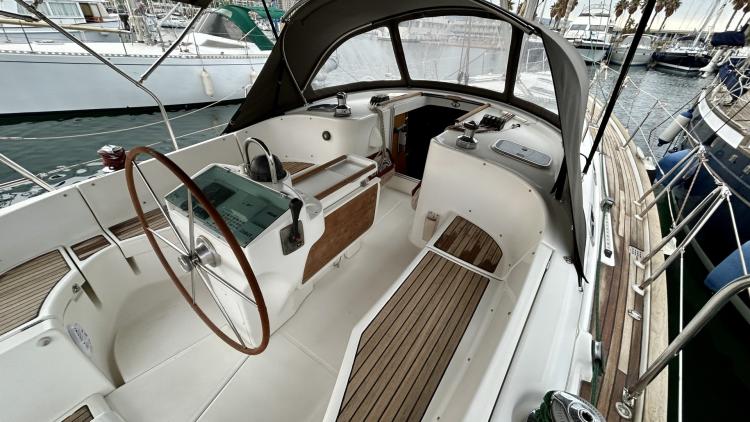 beneteau-oceanis-411-clipper-68-68b6eff955c67412691022.jpg
