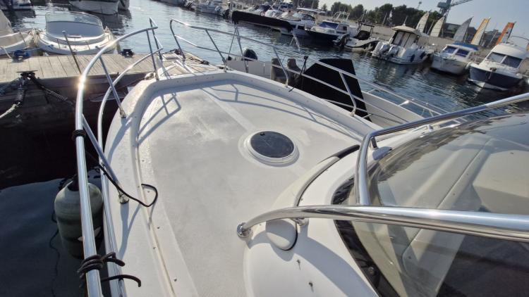 ranieri-shadow-30-my-bateau-marseille-25-68f127c2a44b4682195798.jpg