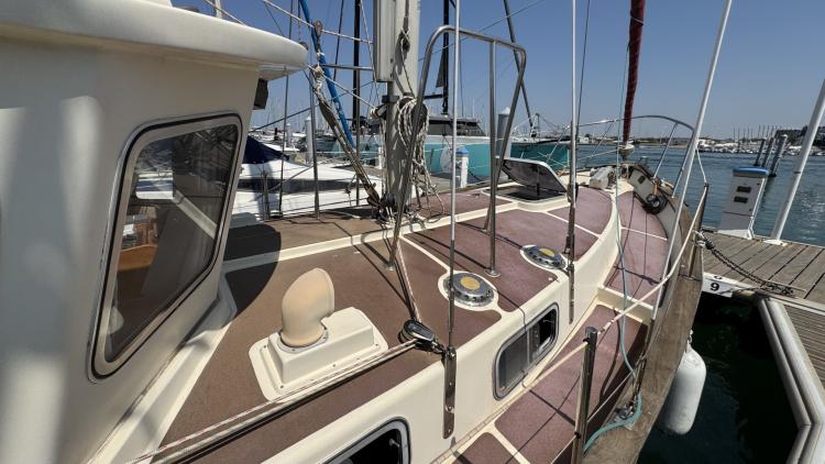 buck-fisher-31-my-bateau-port-carmague-34-685abc3b7d4d4830414273.jpg