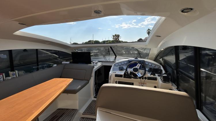 prestige-440-s-my-bateau-15-68691dd1de1ce826795651.jpg