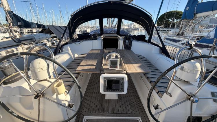 dufour-455-grand-large-my-bateau-port-camargue-35-69159c04d0955222272656.jpg