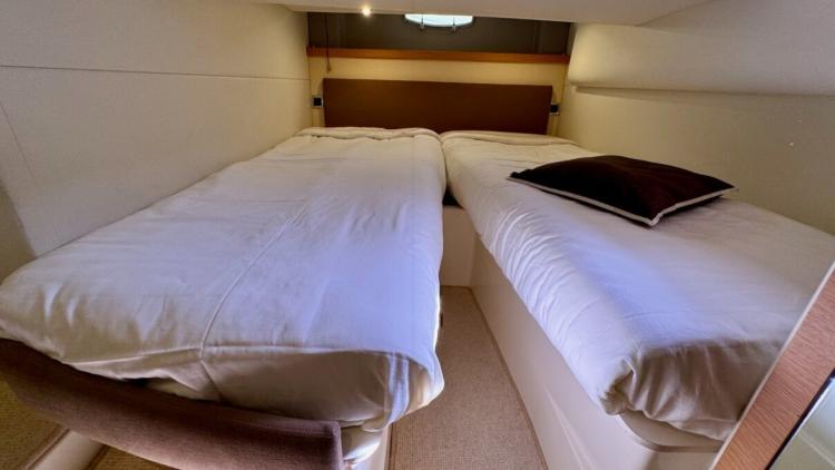 fairline-targa-38-mybateau-3-6830a06261f8c541230242.jpg