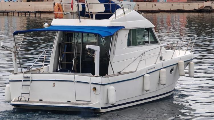 antares-10-80-my-bateau-1-682496935fa2a805983354.jpg