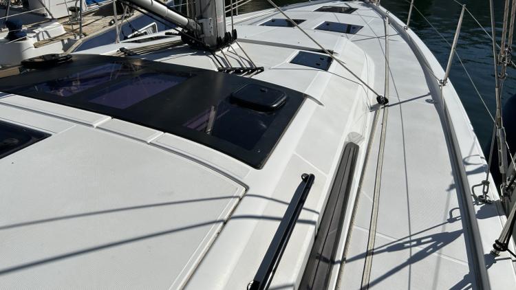 dufour-470-my-bateau-19-682f4d2b1b64f277827615.jpg