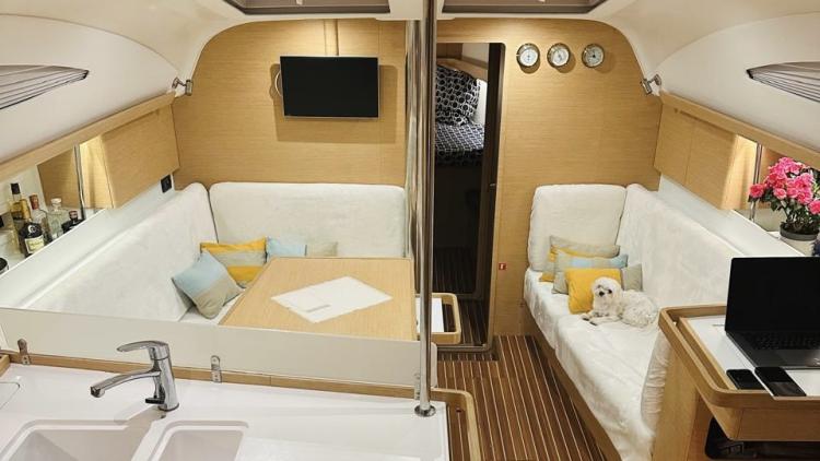 elan-impression-45-my-bateau-4-68f115bd3e7e2979882875.jpg