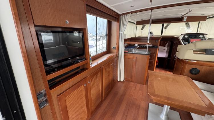 beneteau-swift-trawler-44-mybateau-36-67f8c82962af6980359531.jpg