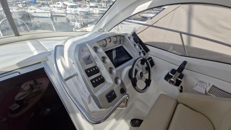 beneteau-monte-carlo-32-my-bateau-marseille-15-68f35af433fae049654401.jpg