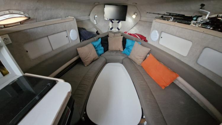 four-winns-238-my-bateau-marseille-20-6920466db3762335464548.jpg