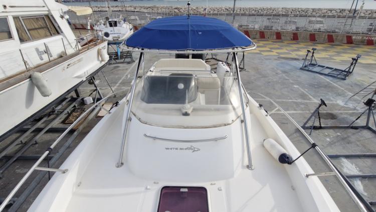 white-shark-298-my-bateau-marseille-26-67f90d2b6982b599061208.jpg