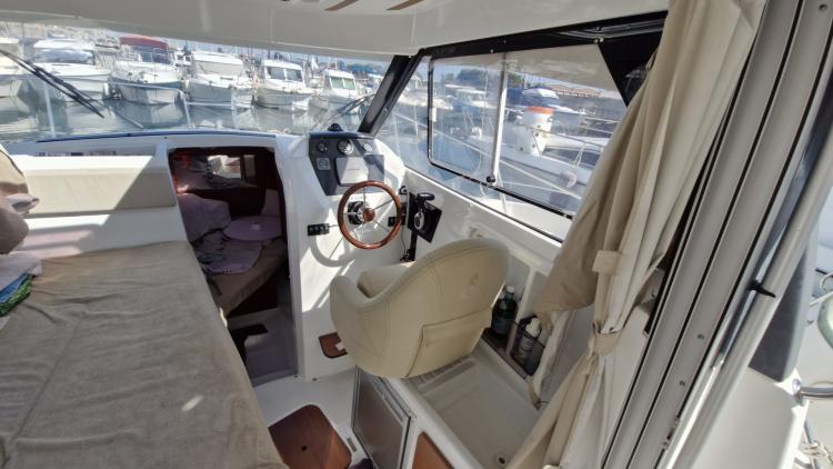 beneteau-antares-780-avec-place-my-bateau-marseille-28-6866705aedcc9428814741.jpg